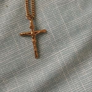 14k gold cross pendant with chain